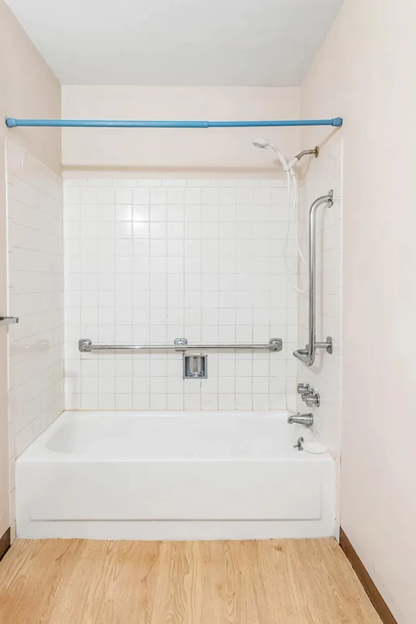 Image of Walnut Street Apartments (9)