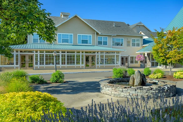 Hillside Senior Living in McMinnville, OR, exterior and outdoor space
