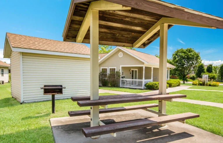 Image of Sundance Tonganoxie (9)