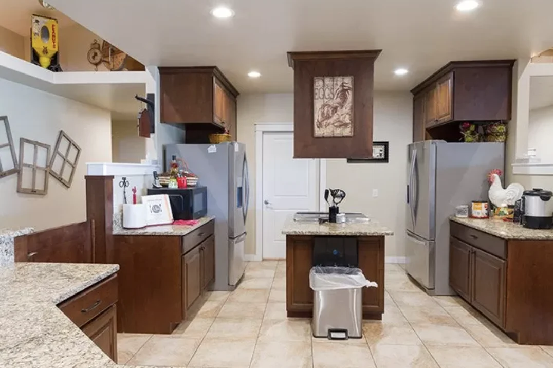 Image of Ashley Manor - Parkview 2 (3)