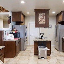 Image of Ashley Manor - Parkview 2 (3)