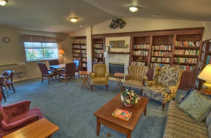 Image of Chandler's Square Retirement Community (5)