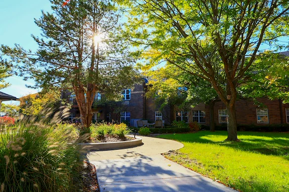 The Commons Corewell Health - Oak Terrace Dearborn Community 