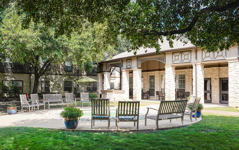 Image of Unbridled Living of Dallas (1)