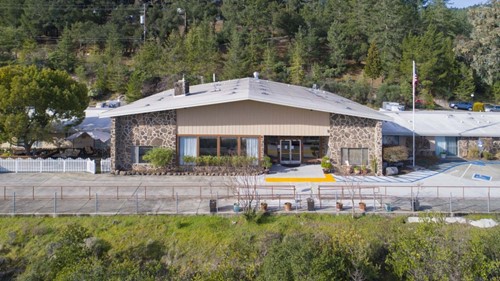 Image of Cloverdale Healthcare Center (7)