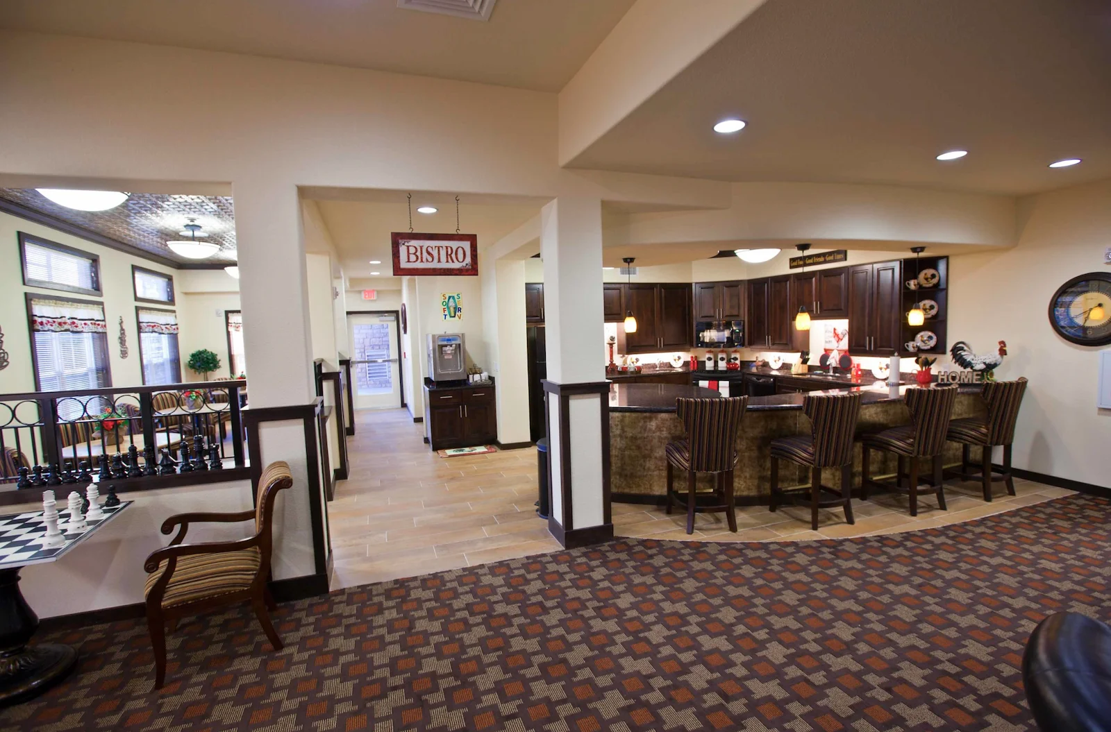 Pioneer Ridge Gracious Retirement Living Hawthorn Senior Independent Living in McKinney, Texas bistro kitchen