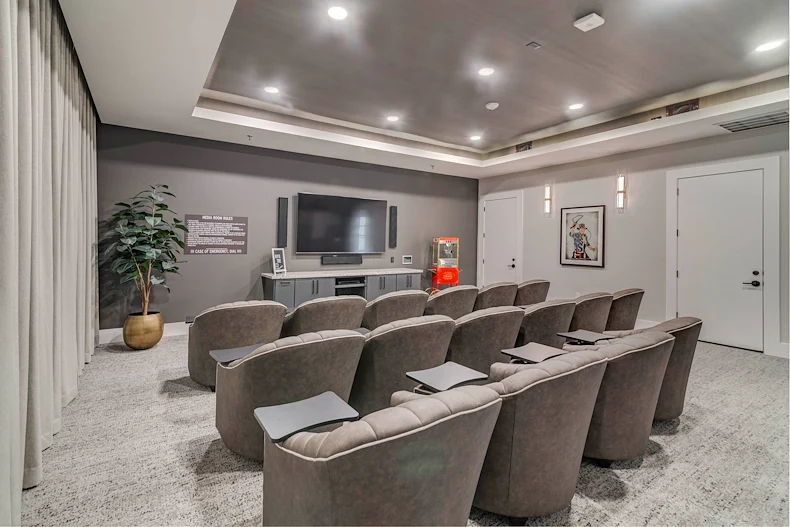 Image of Album Benbrook (3)