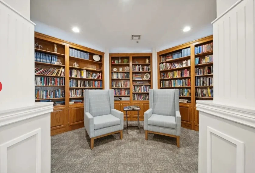 Image of College View Manor (3)