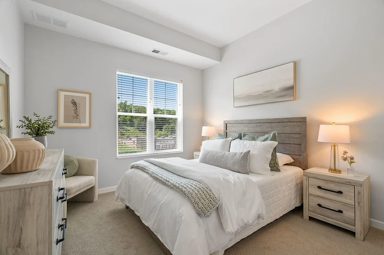 Image of Caretta Eau Claire (9)