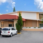 Image of Biscayne Health and Rehabilitation Center (1)