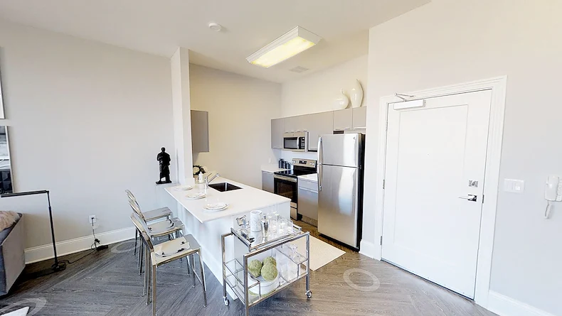 Image of The James of Ferndale (7)