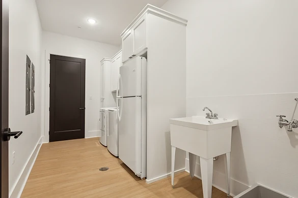 Image of The Jefferson 2 (7)