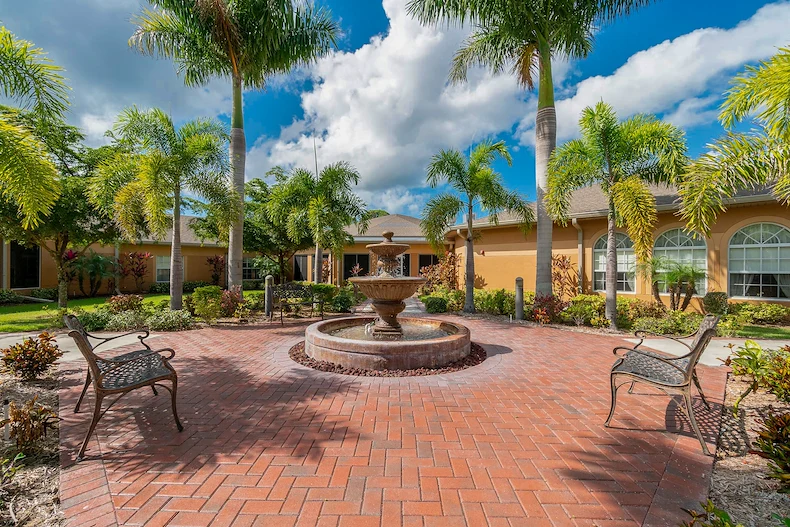 Image of Gardens of Venice (3)