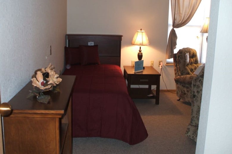 Image of Cedar Square Apartments (5)