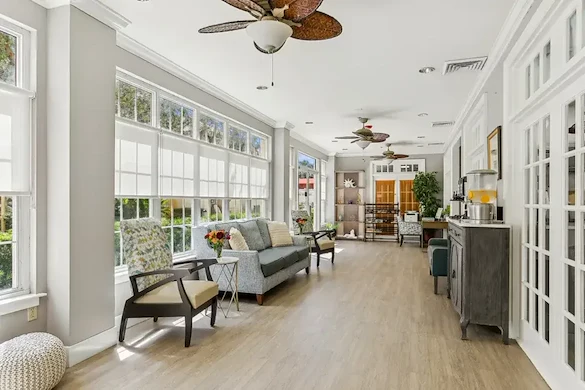 Image of Stratford Court of Palm Harbor (2)