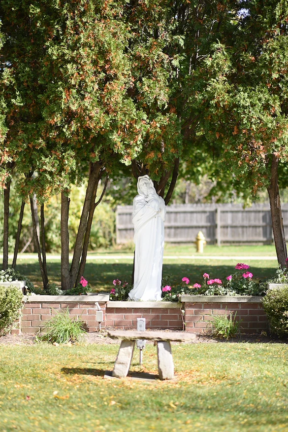 Clinton Villa Independent Living outdoor space