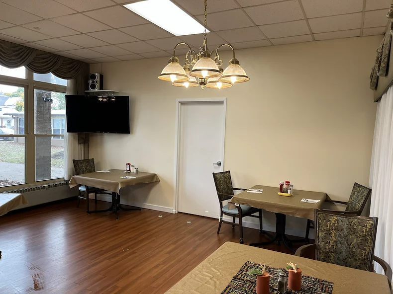 Image of LECOM At Elmwood Gardens (4)