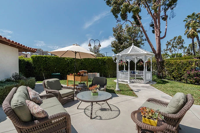 Image of Silverado Tustin Hacienda Memory Care Community (5)