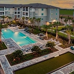 Image of Overture Hamlin (5)