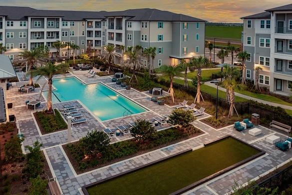 Image of Overture Hamlin (5)