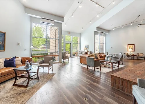 Image of Unbridled Living of Columbia (3)