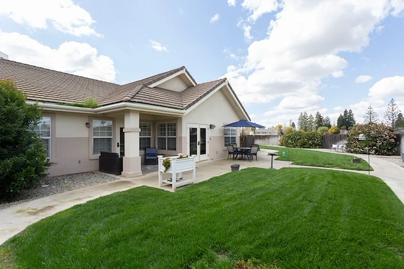 Image of Marbella Visalia (3)