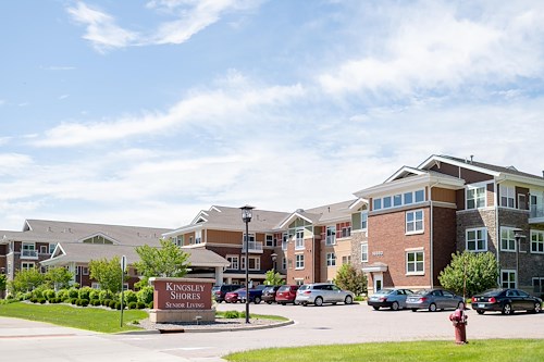 Front entrance of Kingsley Shores