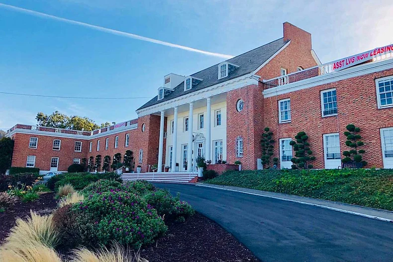 Image of Portola Gardens (2)