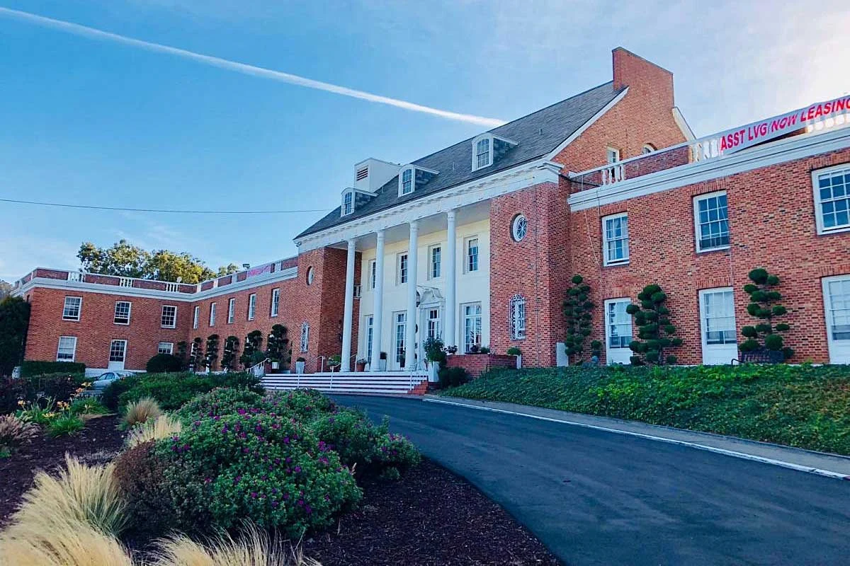 Image of Portola Gardens (2)