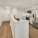 Image of Skyline (2)