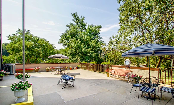 Image of North Avenue Tower (2)