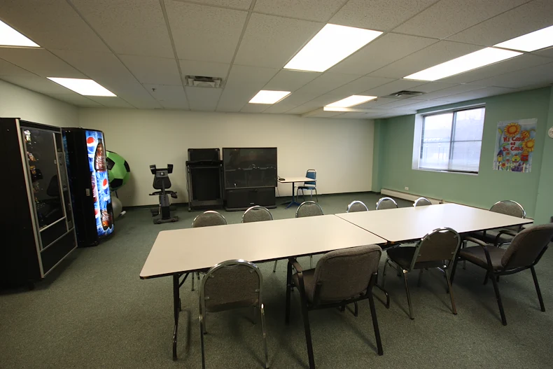 Image of Heritage Woods of Chicago (9)