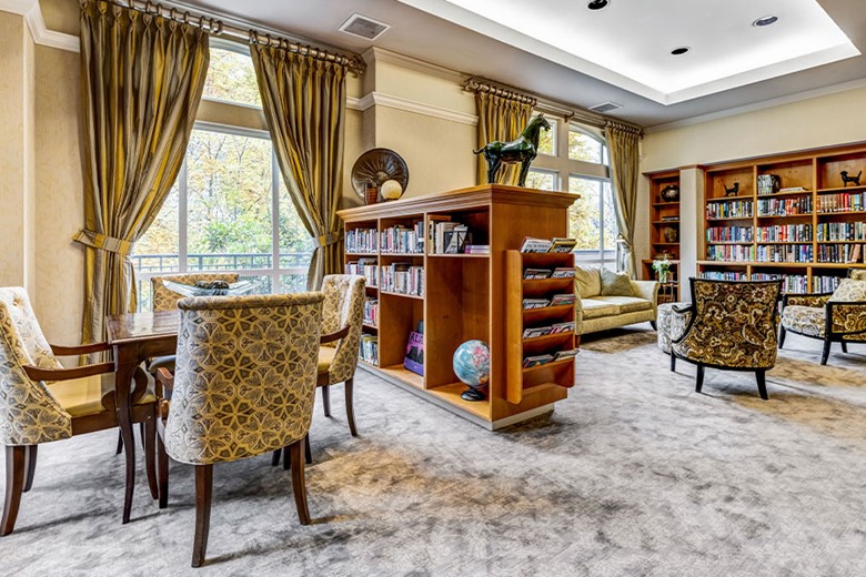 Image of Miramont Pointe (7)