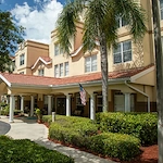 Image of Adviniacare at Naples (1)