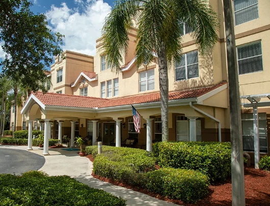 Image of Adviniacare at Naples (1)