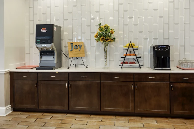 Image of Lorain Estates Senior Living (4)