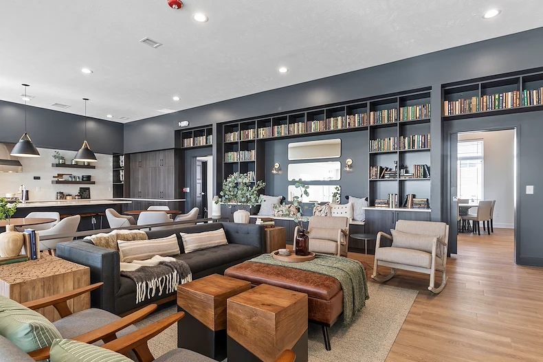 Image of Page Living at Pinnacle Hills (7)