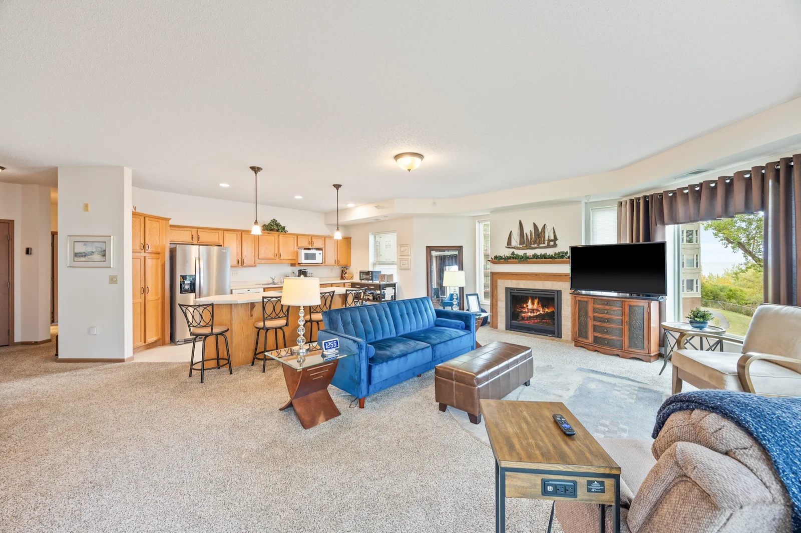 Ecumen Lakeshore Senior Living Apartment