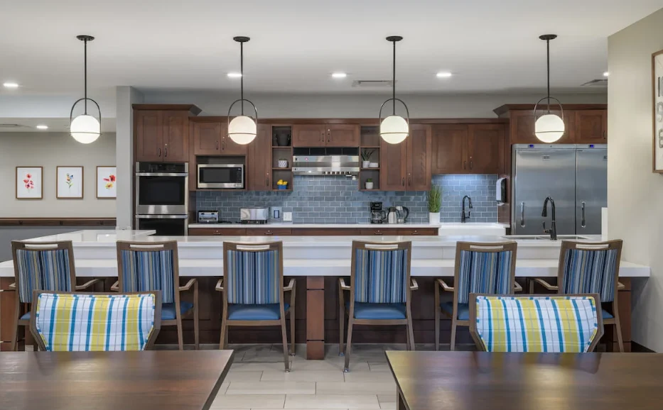 Image of Fieldstone of DeWitt (6)