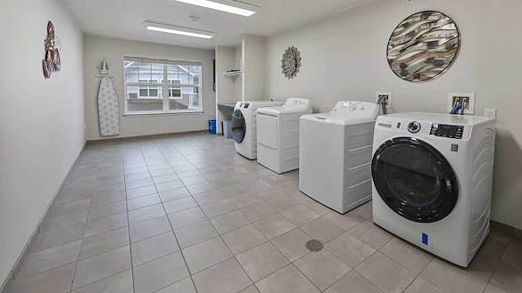 Kennedy Meadows Gracious Retirement Living Hawthorn Senior Independent Living in North Billerica, Massachusetts laundry room
