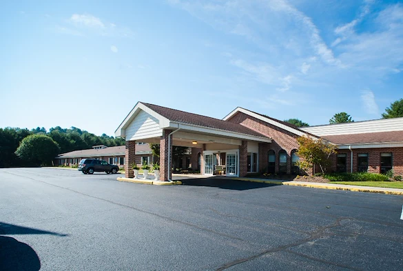 Image of Commonwealth Senior Living at Hillsville (1)