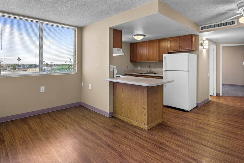 Image of Memorial Towers (5)