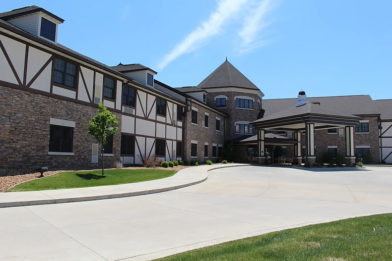Image of Castle Manor Supportive Living (1)