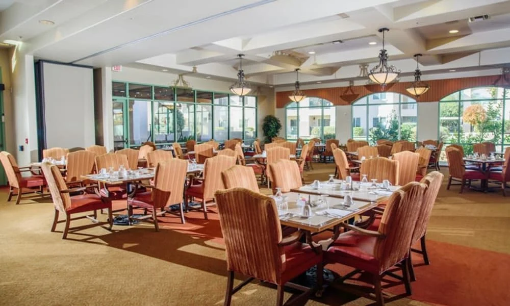 The Peaks At Santa Rita Active Retirement Living Hawthorn Senior Independent Living in Green Valley, Arizona dining room