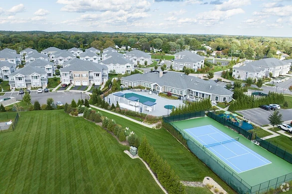 Image of The Seasons at Elwood (2)