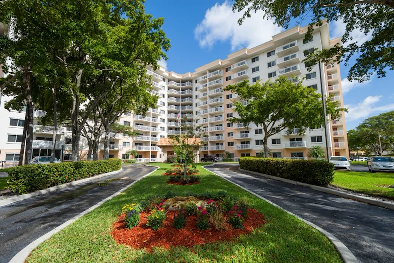 Image of The Court at Palm Aire (2)