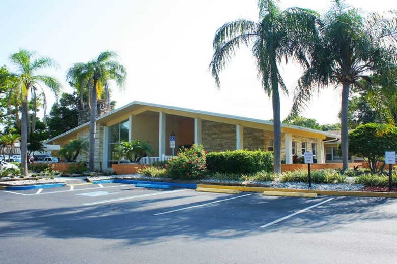 Image of Highland Pines Rehabilitation Center (1)
