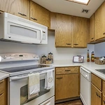 Image of Brookdale Meridian Englewood Senior Living (8)