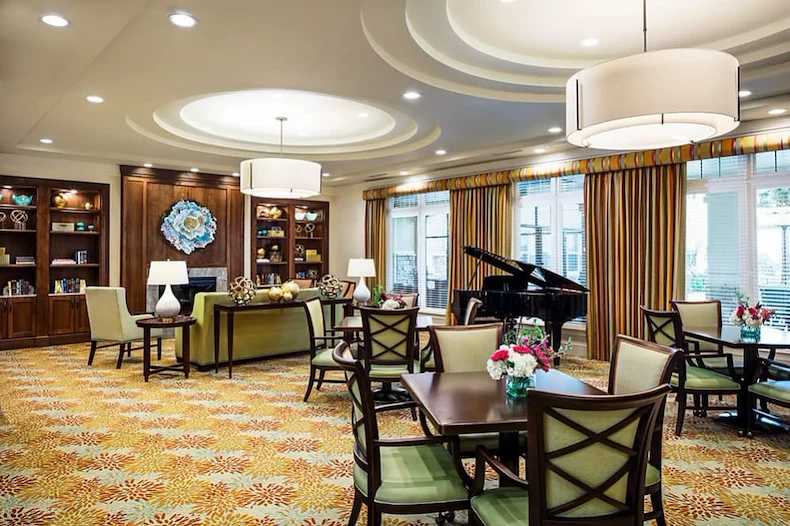 Sonata Windermere Assisted Senior Living in FL community room with piano