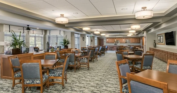 Image of Applewood Pointe of Roseville at Central Park Cooperative (6)